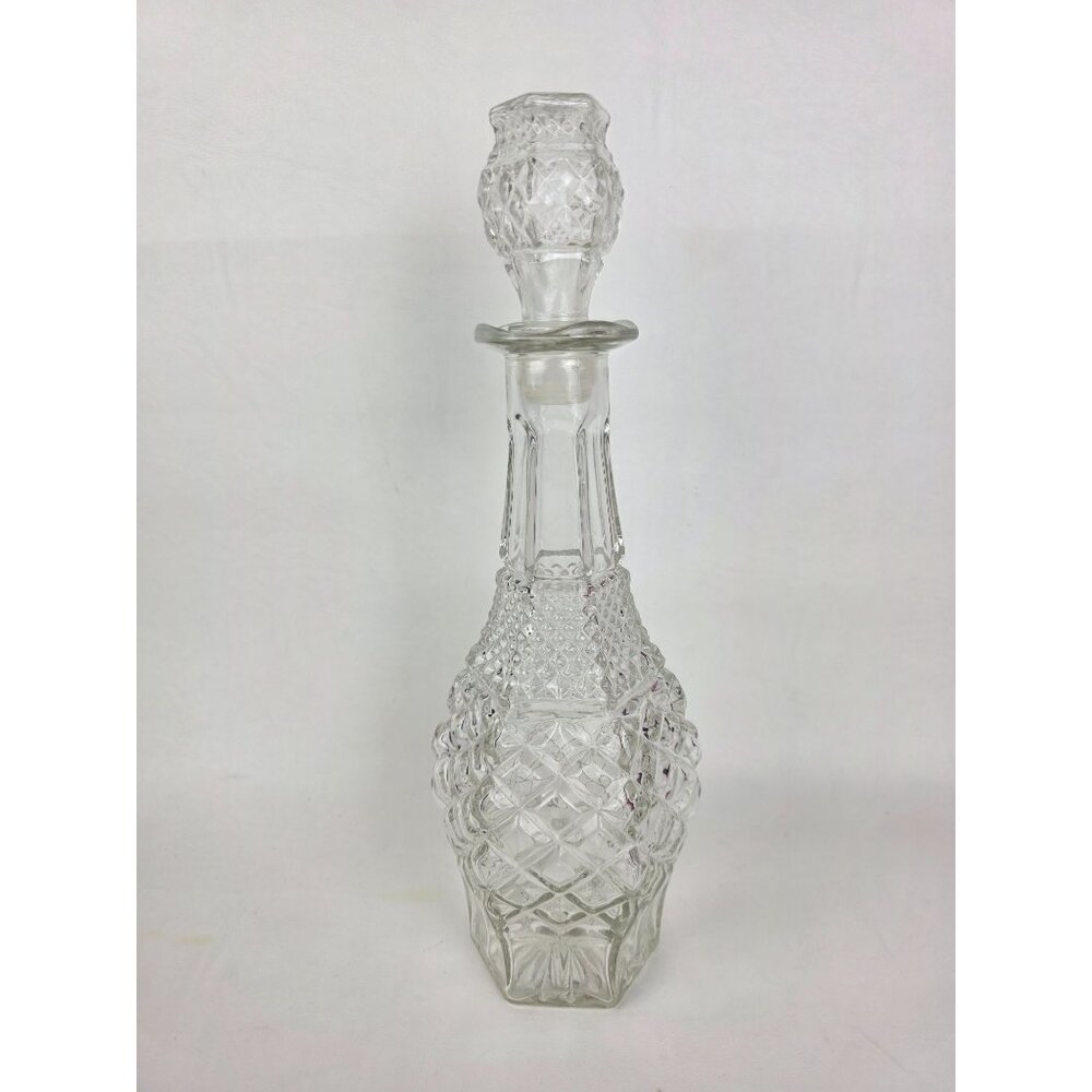 Vintage Clear Glass Decanter With Diamond Cut Pattern & Stopper For Liquor, Deco